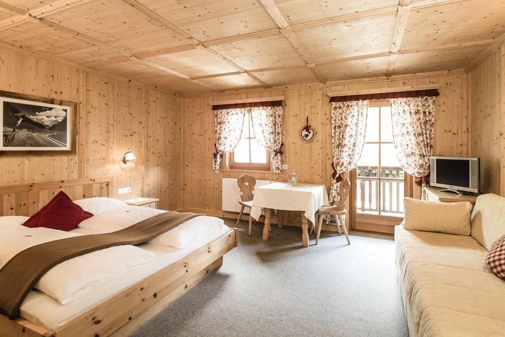 Hotel Oberraindlhof Senales/Schnals Quarto foto
